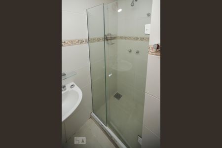 Apartamento para alugar com 80m², 3 quartos e 1 vaga Apartamento para alugar com 80m², 3 quartos e 1 vagaBanheiro Suíte 2