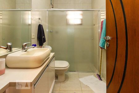 Casa à venda com 160m², 2 quartos e 4 vagasBanheiro