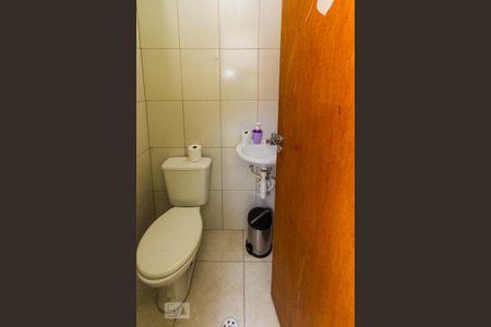 Casa à venda com 160m², 2 quartos e 4 vagasBanheiro