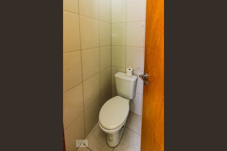 Casa à venda com 160m², 2 quartos e 4 vagasBanheiro