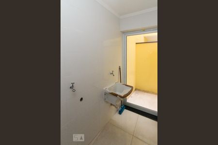 Área de Serviço de apartamento para alugar com 2 quartos, 60m² em Vila Alpina, São Paulo