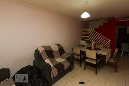 Sala de casa para alugar com 2 quartos, 64m² em Vila Primavera, São Paulo