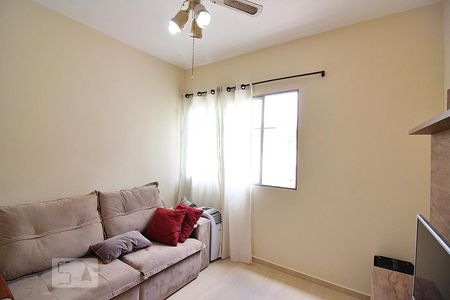 Sala  de apartamento para alugar com 1 quarto, 43m² em Taboão, São Bernardo do Campo