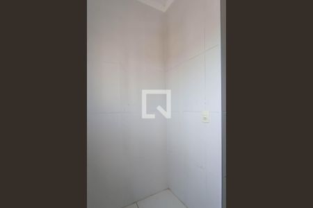 Apartamento à venda com 84m², 3 quartos e 2 vagas Apartamento à venda com 84m², 3 quartos e 2 vagasÁrea de serviço