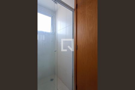 Apartamento à venda com 84m², 3 quartos e 2 vagas Apartamento à venda com 84m², 3 quartos e 2 vagasBanheiro social