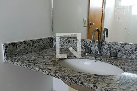 Apartamento à venda com 84m², 3 quartos e 2 vagas Apartamento à venda com 84m², 3 quartos e 2 vagasBanheiro suíte - Pia