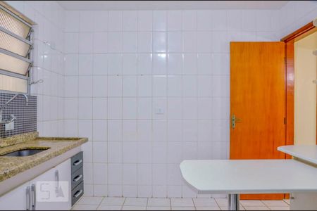 Casa para alugar com 95m², 2 quartos e 2 vagas Casa para alugar com 95m², 2 quartos e 2 vagasCozinha