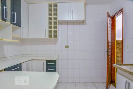 Casa para alugar com 95m², 2 quartos e 2 vagas Casa para alugar com 95m², 2 quartos e 2 vagasCozinha