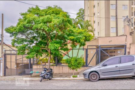 Casa para alugar com 95m², 2 quartos e 2 vagas Casa para alugar com 95m², 2 quartos e 2 vagasFachada