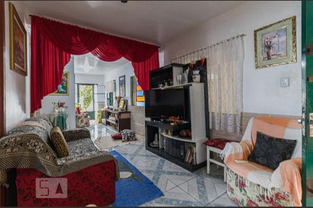 Sala de casa à venda com 4 quartos, 200m² em Sarandi, Porto Alegre