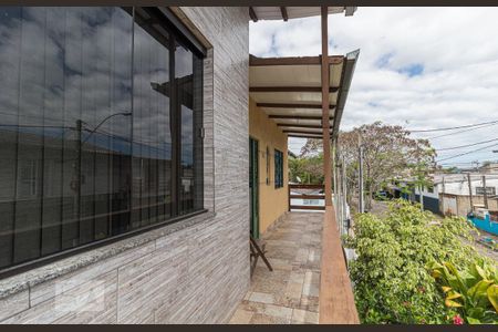 Casa à venda com 200m², 4 quartos e 1 vagaVaranda