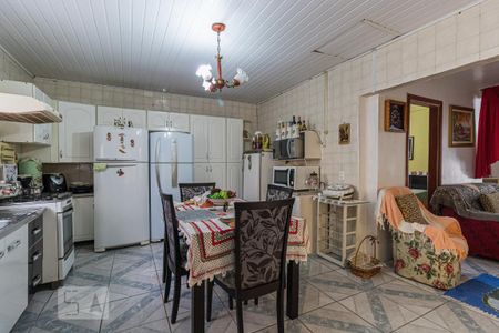 Cozinha de casa à venda com 4 quartos, 200m² em Sarandi, Porto Alegre