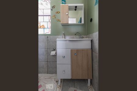 Casa à venda com 200m², 4 quartos e 1 vagaBanheiro 2