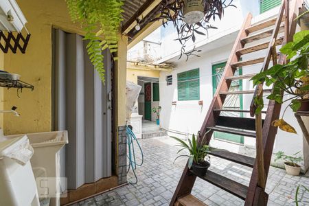 Casa à venda com 200m², 4 quartos e 1 vagaQuintal