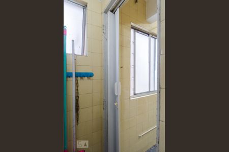 Apartamento à venda com 65m², 2 quartos e 1 vagaBanheiro de serviço