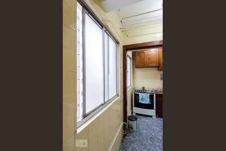 Apartamento à venda com 65m², 2 quartos e 1 vagaÁrea de serviço