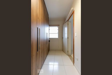 Casa à venda com 235m², 3 quartos e 4 vagas Casa à venda com 235m², 3 quartos e 4 vagasCloset da Suíte 2