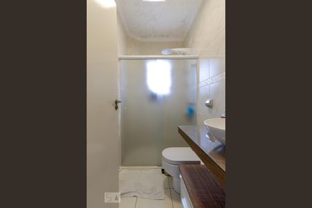 Casa à venda com 235m², 3 quartos e 4 vagas Casa à venda com 235m², 3 quartos e 4 vagasBanheiro da Suíte 2