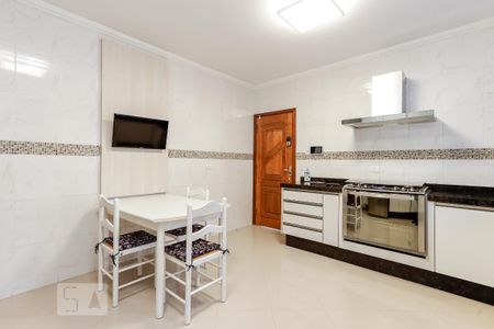 Casa à venda com 235m², 3 quartos e 4 vagas Casa à venda com 235m², 3 quartos e 4 vagasCozinha