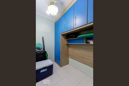 Casa à venda com 235m², 3 quartos e 4 vagas Casa à venda com 235m², 3 quartos e 4 vagasQuarto Reversível 1