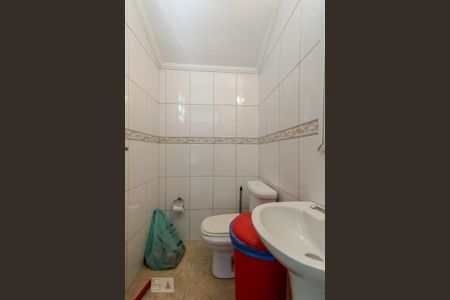 Casa à venda com 235m², 3 quartos e 4 vagas Casa à venda com 235m², 3 quartos e 4 vagasBanheiro da Garagem
