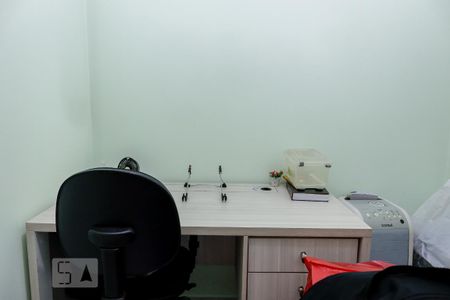 Casa à venda com 235m², 3 quartos e 4 vagas Casa à venda com 235m², 3 quartos e 4 vagasEscritório 2