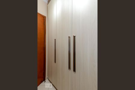 Casa à venda com 235m², 3 quartos e 4 vagas Casa à venda com 235m², 3 quartos e 4 vagasCloset da Suíte 1