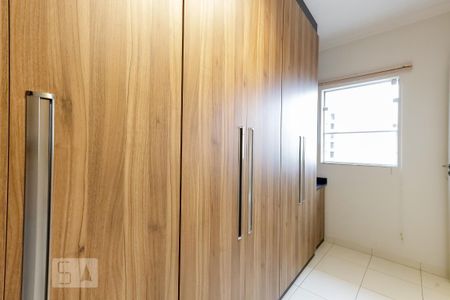 Casa à venda com 235m², 3 quartos e 4 vagas Casa à venda com 235m², 3 quartos e 4 vagasCloset da Suíte 2