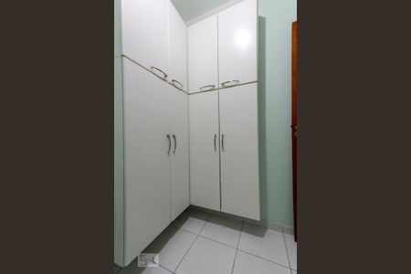 Casa à venda com 235m², 3 quartos e 4 vagas Casa à venda com 235m², 3 quartos e 4 vagasQuarto Reversível 2