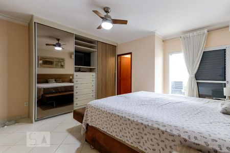 Casa à venda com 235m², 3 quartos e 4 vagas Casa à venda com 235m², 3 quartos e 4 vagasSuíte 1