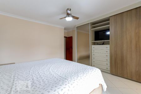 Casa à venda com 235m², 3 quartos e 4 vagas Casa à venda com 235m², 3 quartos e 4 vagasSuíte 1