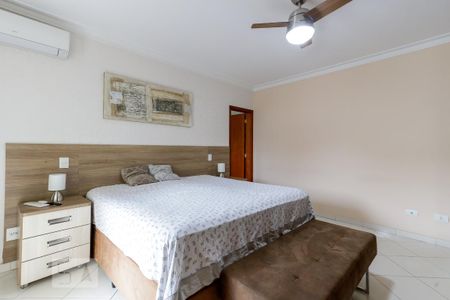 Casa à venda com 235m², 3 quartos e 4 vagas Casa à venda com 235m², 3 quartos e 4 vagasSuíte 1