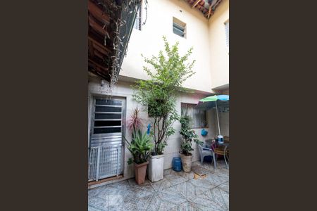 Casa à venda com 130m², 4 quartos e 2 vagasEdícula