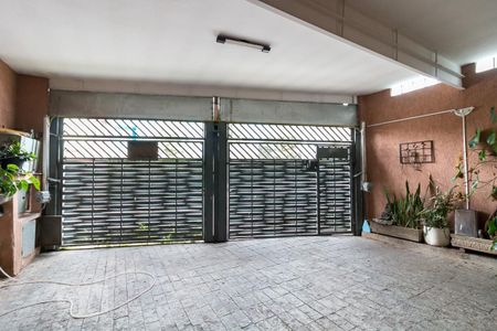 Casa à venda com 130m², 4 quartos e 2 vagasGaragem