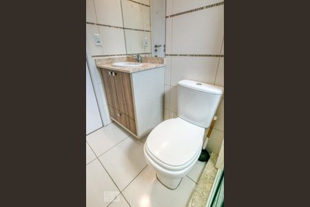 Apartamento para alugar com 75m², 2 quartos e 1 vagaBanheiro Social