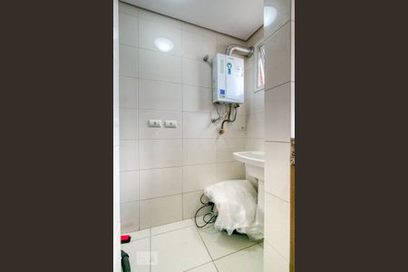 Apartamento para alugar com 75m², 2 quartos e 1 vagaÁrea de Serviço