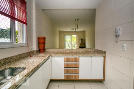 Apartamento para alugar com 75m², 2 quartos e 1 vagaCozinha