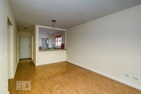 Apartamento para alugar com 75m², 2 quartos e 1 vagaSala