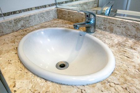Apartamento para alugar com 75m², 2 quartos e 1 vagaBanheiro Social