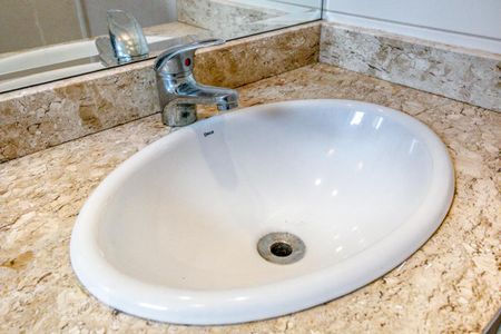Apartamento para alugar com 75m², 2 quartos e 1 vagaBanheiro da Suíte