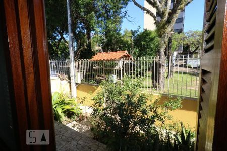 Casa à venda com 267m², 4 quartos e 4 vagasVista do quarto 2