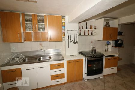 Casa à venda com 267m², 4 quartos e 4 vagasCozinha - Armários