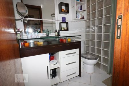 Casa à venda com 267m², 4 quartos e 4 vagasBanheiro 1