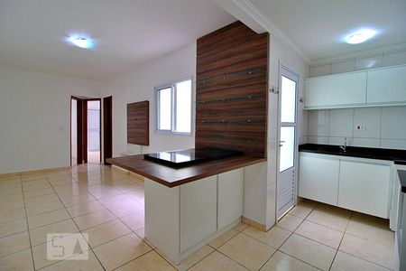Sala/Cozinha de apartamento à venda com 2 quartos, 51m² em Santa Teresinha, Santo André