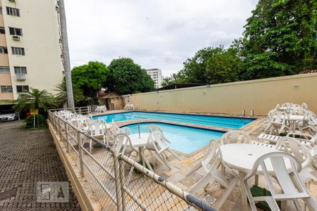 Apartamento para alugar com 65m², 2 quartos e 1 vaga Apartamento para alugar com 65m², 2 quartos e 1 vagaÁrea comum - Piscina