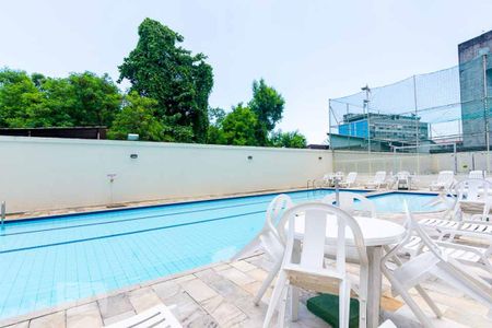 Apartamento para alugar com 65m², 2 quartos e 1 vaga Apartamento para alugar com 65m², 2 quartos e 1 vagaÁrea comum - Piscina