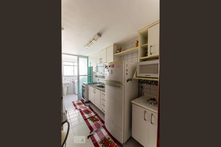 Apartamento para alugar com 65m², 2 quartos e 1 vaga Apartamento para alugar com 65m², 2 quartos e 1 vagaCozinha