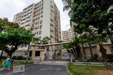 Apartamento para alugar com 65m², 2 quartos e 1 vaga Apartamento para alugar com 65m², 2 quartos e 1 vagaFachada do Condomínio