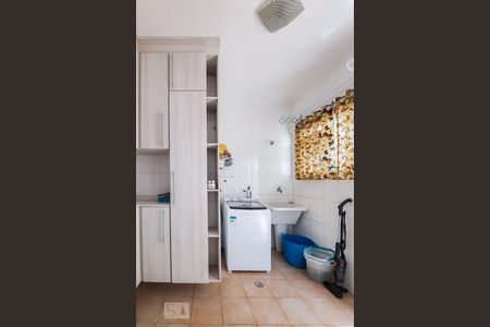 Casa de condomínio à venda com 307m², 4 quartos e 4 vagasÁrea de Serviço