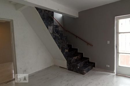 Sala de casa à venda com 3 quartos, 120m² em Parque São Lucas, São Paulo